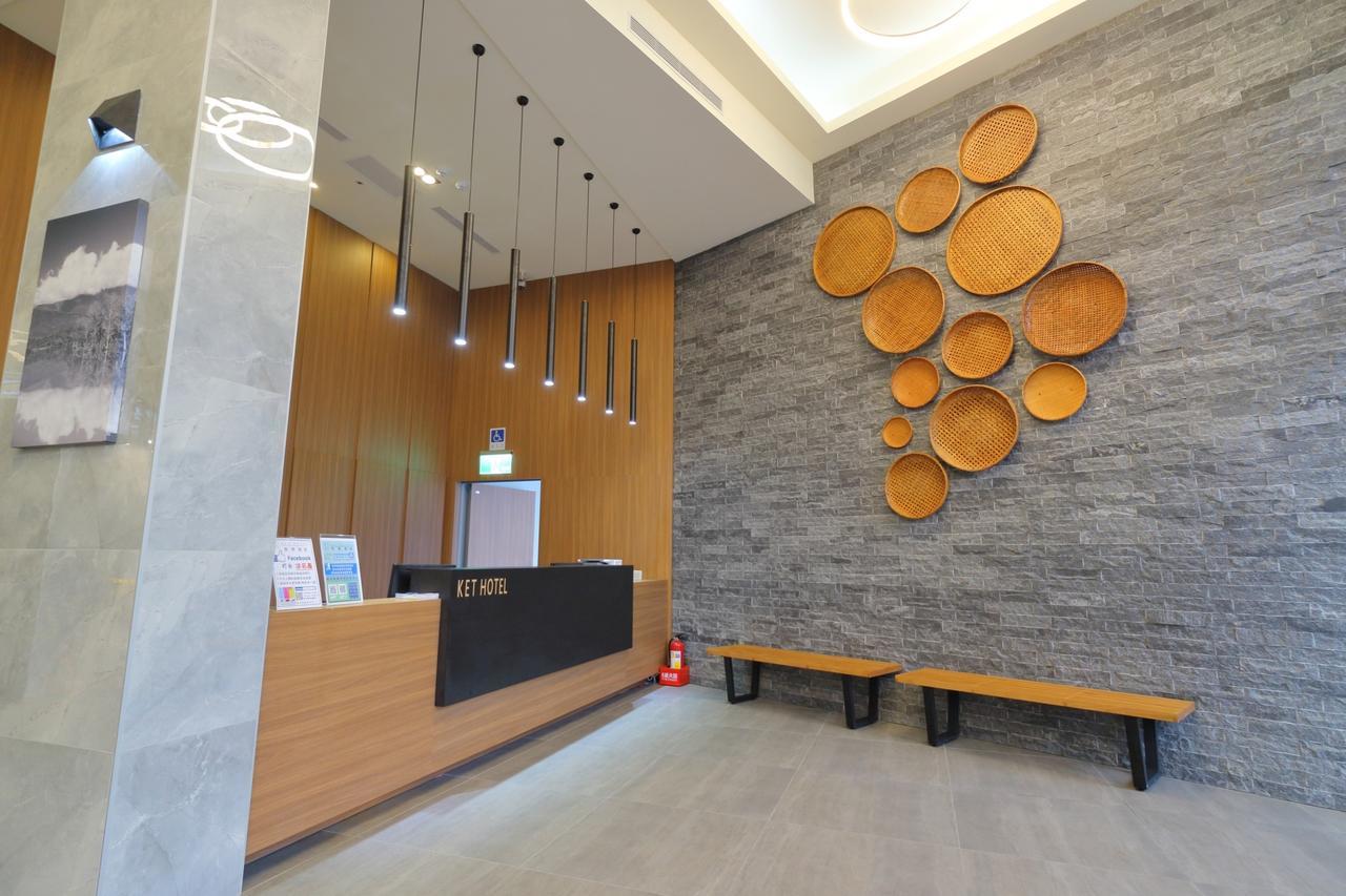 Ket Hotel Yuli Bagian luar foto