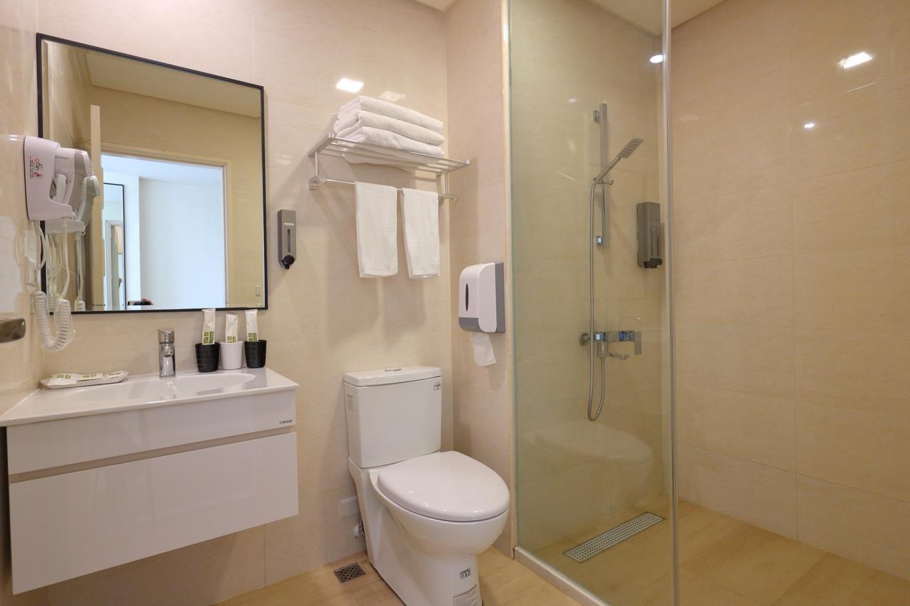 Ket Hotel Yuli Bagian luar foto